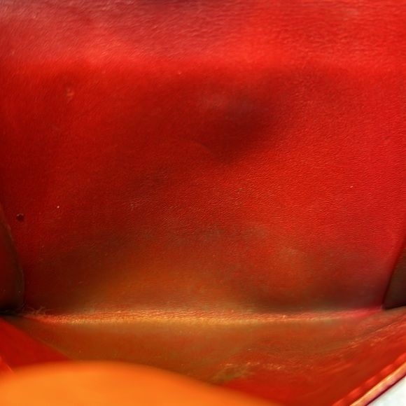 Louis Vuitton
Louis Vuitton Red Monogram Vernis Ludlow Wallet - Picture 8 of 10